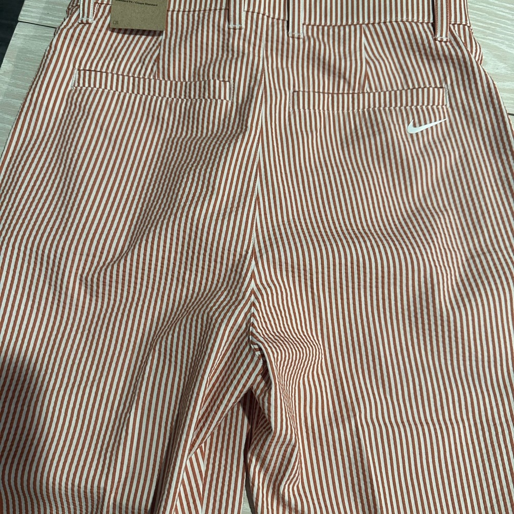 Men’s Nike golf shorts